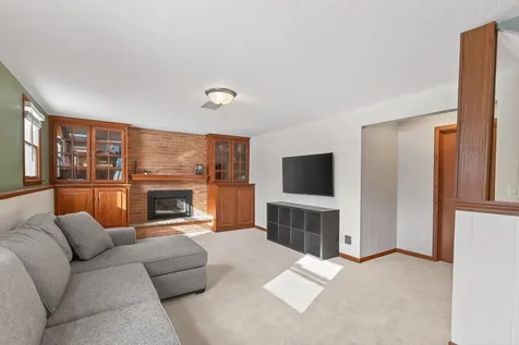 10441 Crocus Street NW Coon Rapids MN 55433