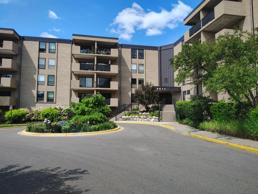 6670 Vernon Avenue S Edina MN 55436