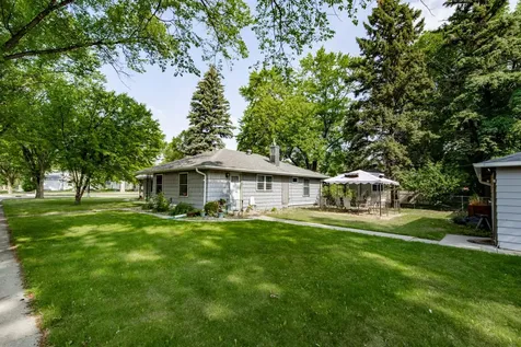1601-1603 Broadway N Fargo ND 58102