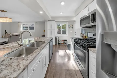 2765 Merrill Street Roseville MN 55113