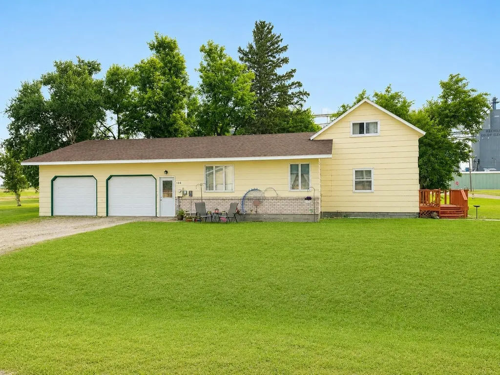 104 Cottonwood Street Galesburg ND 58035