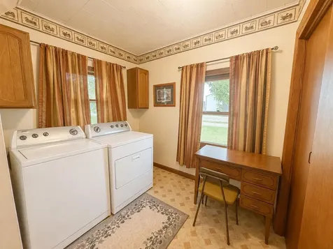 104 Cottonwood Street Galesburg ND 58035