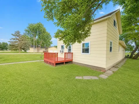 104 Cottonwood Street Galesburg ND 58035