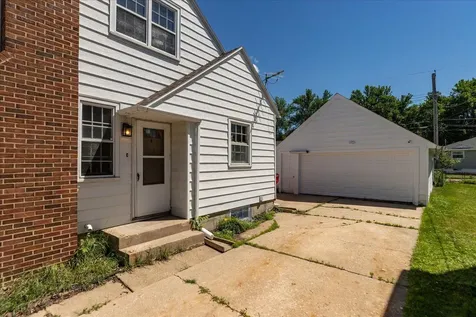 1108 12th Avenue NE Rochester MN 55906