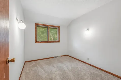 1817 Oregon Trail Saint Cloud MN 56301