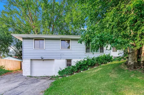 6481 Rath Drive Woodbury MN 55125