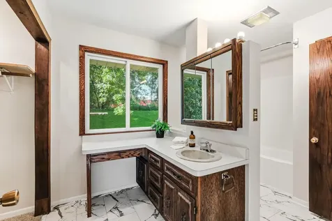 6481 Rath Drive Woodbury MN 55125