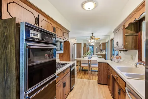 6481 Rath Drive Woodbury MN 55125