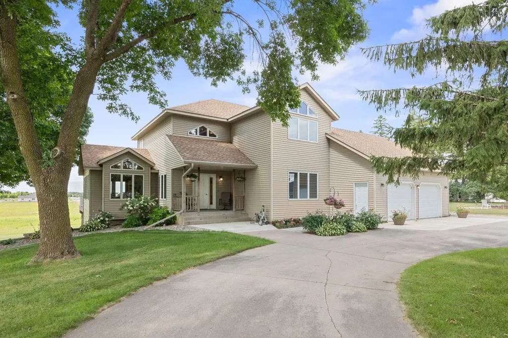 1450 Jefferson Street SE Hutchinson MN 55350