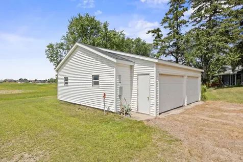 1450 Jefferson Street SE Hutchinson MN 55350