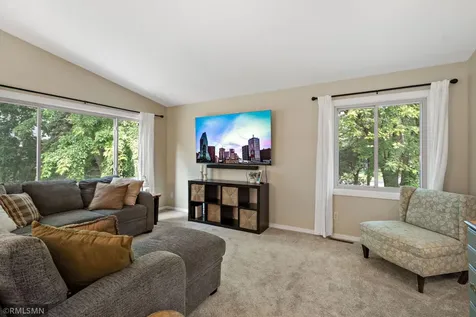 10581 Lake Fall Drive Eden Prairie MN 55347