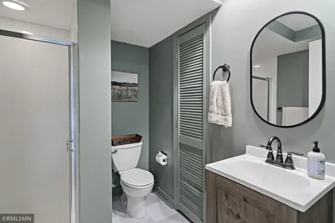 10581 Lake Fall Drive Eden Prairie MN 55347