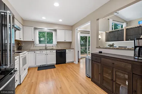 10581 Lake Fall Drive Eden Prairie MN 55347