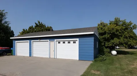 407 Hougen Street S Northwood ND 58267