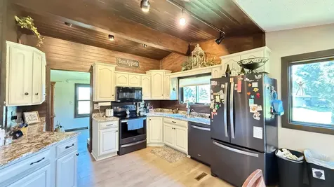 244 W Christenson Avenue Appleton MN 56208