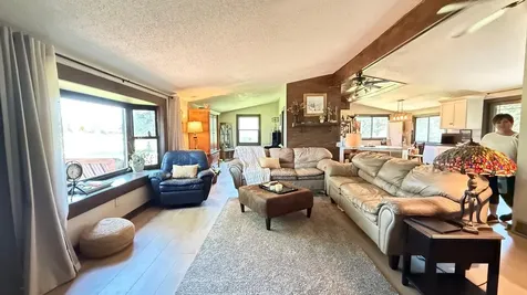 244 W Christenson Avenue Appleton MN 56208