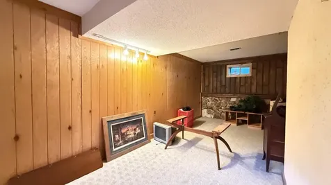 244 W Christenson Avenue Appleton MN 56208