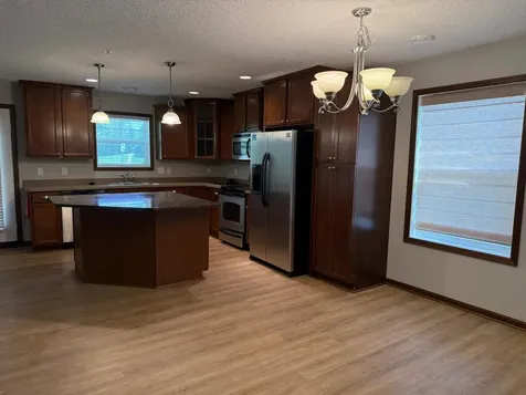 15800 60th Avenue N Plymouth MN 55446