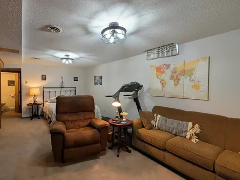 1216 Oak Drive Montevideo MN 56265
