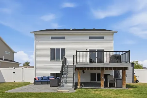 1307 30th Avenue W West Fargo ND 58078