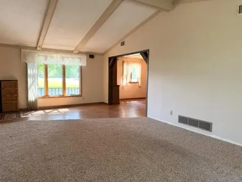 2022 River Road Windom MN 56101