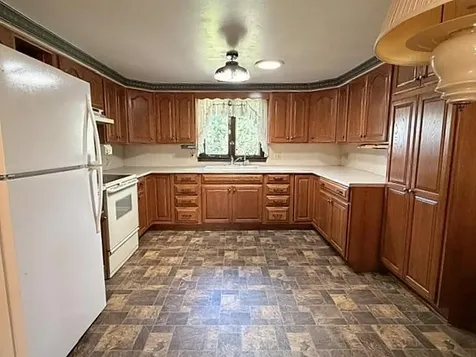 2022 River Road Windom MN 56101