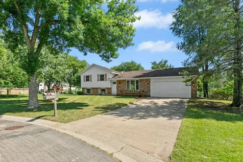 7541 Immanuel Avenue Court S Cottage Grove MN 55016