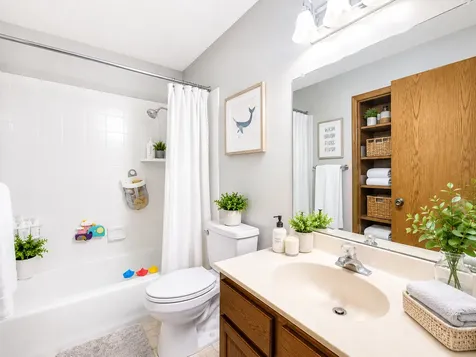 9337 Overlook Trail Eden Prairie MN 55347
