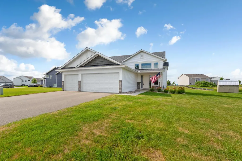 1220 Ivy Way Faribault MN 55021