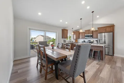 1220 Ivy Way Faribault MN 55021