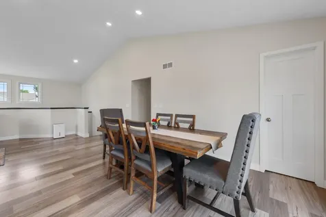 1220 Ivy Way Faribault MN 55021