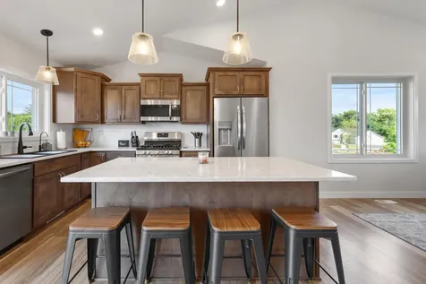 1220 Ivy Way Faribault MN 55021
