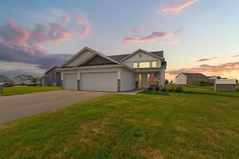 1220 Ivy Way Faribault MN 55021