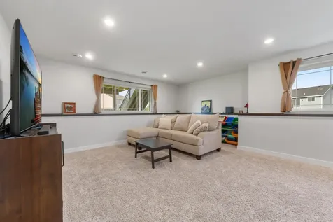 1220 Ivy Way Faribault MN 55021