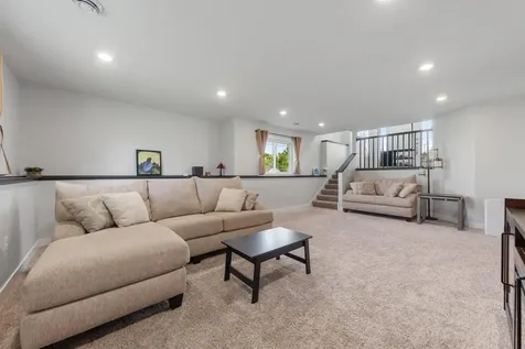 1220 Ivy Way Faribault MN 55021