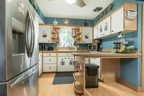 1219 N Lake Street Fergus Falls MN 56537