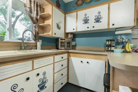 1219 N Lake Street Fergus Falls MN 56537