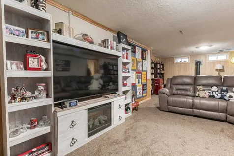 1219 N Lake Street Fergus Falls MN 56537