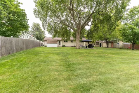 1219 N Lake Street Fergus Falls MN 56537