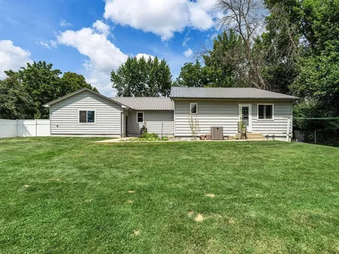 1429 Rice Lake Street Owatonna MN 55060