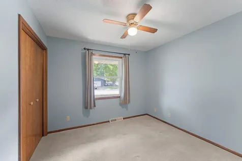 8053 Cloman Avenue Inver Grove Heights MN 55076