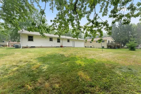 8053 Cloman Avenue Inver Grove Heights MN 55076