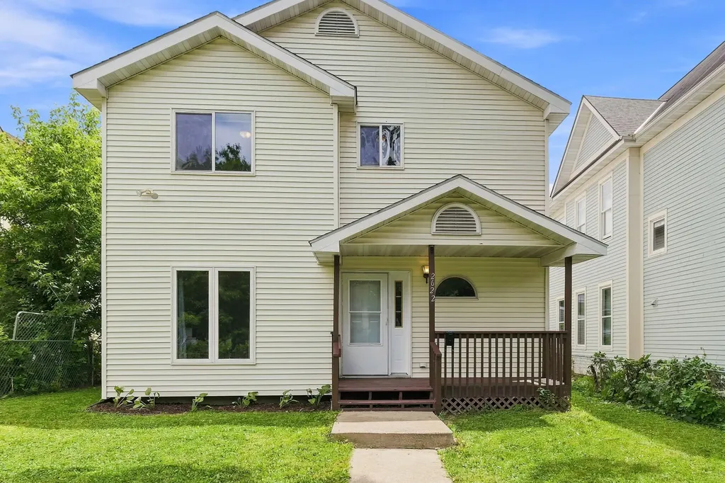 2622 Dupont Avenue N Minneapolis MN 55411