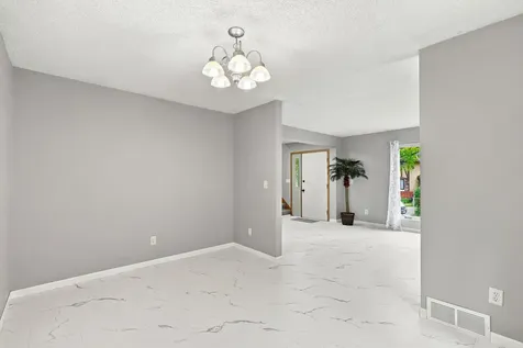 2622 Dupont Avenue N Minneapolis MN 55411