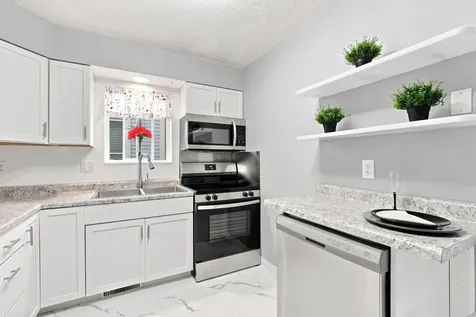 2622 Dupont Avenue N Minneapolis MN 55411