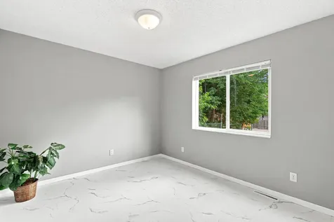 2622 Dupont Avenue N Minneapolis MN 55411
