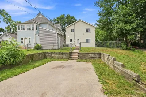 2622 Dupont Avenue N Minneapolis MN 55411