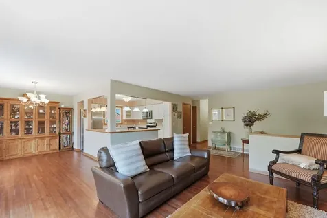 4636 Heritage Hills Drive Bloomington MN 55437