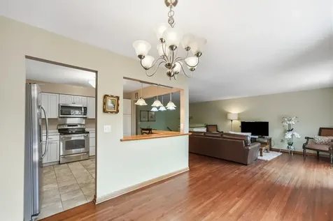 4636 Heritage Hills Drive Bloomington MN 55437