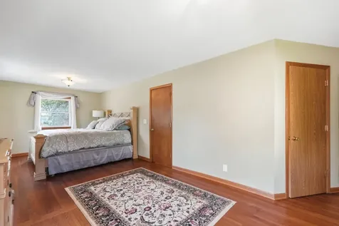 4636 Heritage Hills Drive Bloomington MN 55437